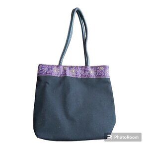 NWOT Imitation Bueno Black Felt Media Bag with Floral Trim - Stylish Purse